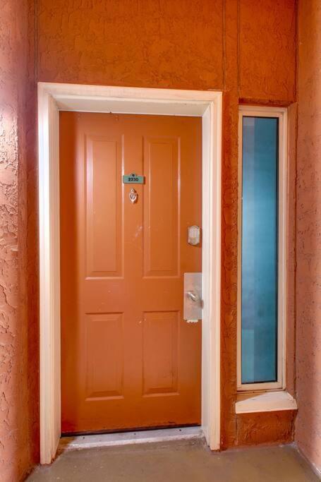 Pineapple Paradise, Front, Newly Renovated, Sleeps 6 *
