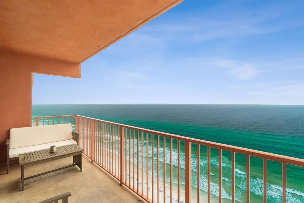 Apartment Pineapple Paradise, Front, Newly Renovated, Sleeps 6 Panama City Beach